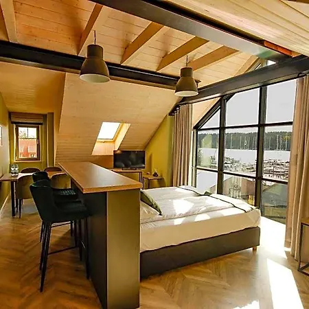 Kamienica Portowa Szálloda 3*